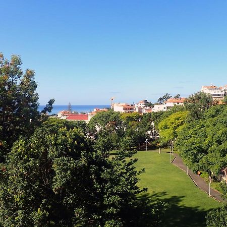 Funchal Petrolhead Apartment Ngoại thất bức ảnh