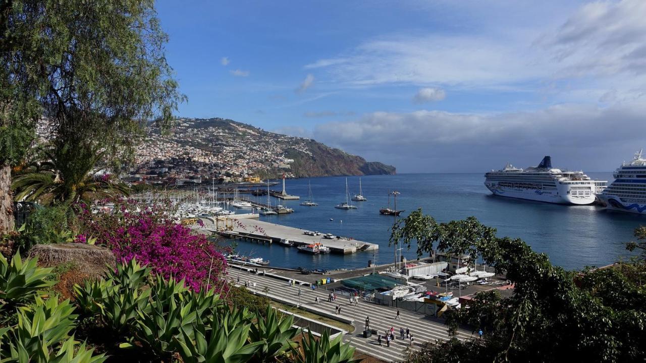 Funchal Petrolhead Apartment Ngoại thất bức ảnh