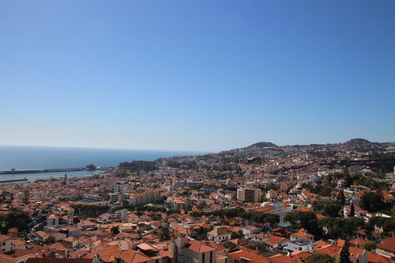 Funchal Petrolhead Apartment Ngoại thất bức ảnh
